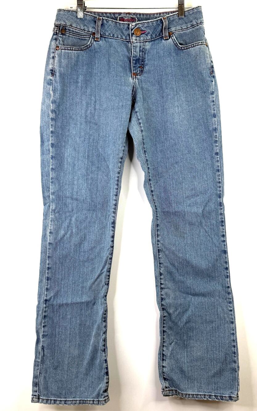 Wrangler Women's Low rise Mae Sugar Glaze Premium Patch Jeans Size 9/10 x 36